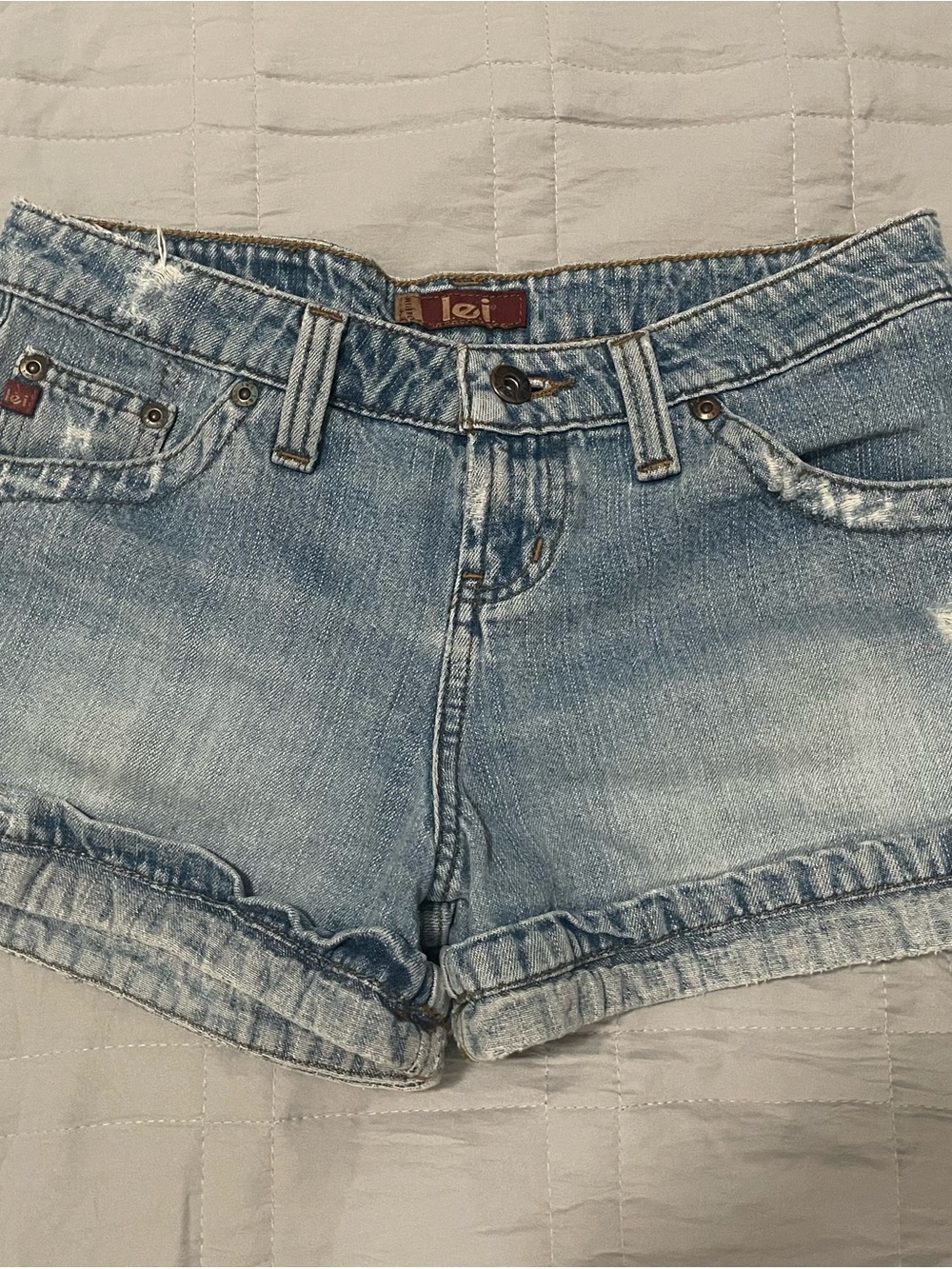 Vintage l.e.i. Y2K Low Rise Distressed Denim Shorts Cuffed Size 3